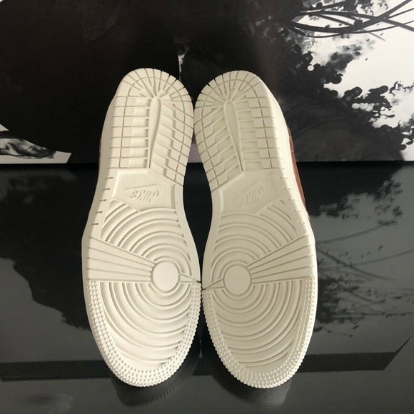 WOMENS NIKE AIR JORDAN 1 RETRO LOW LIFTED | NEW - Picture 6 of 7